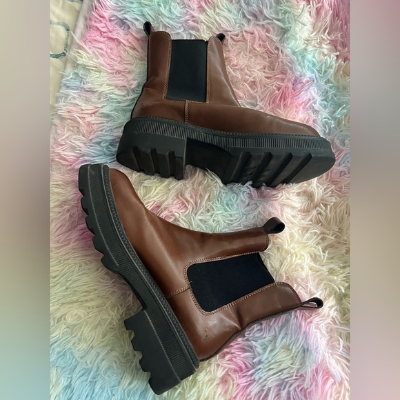 Daphne brown boots- Size 6.5 - Picture 3 of 12